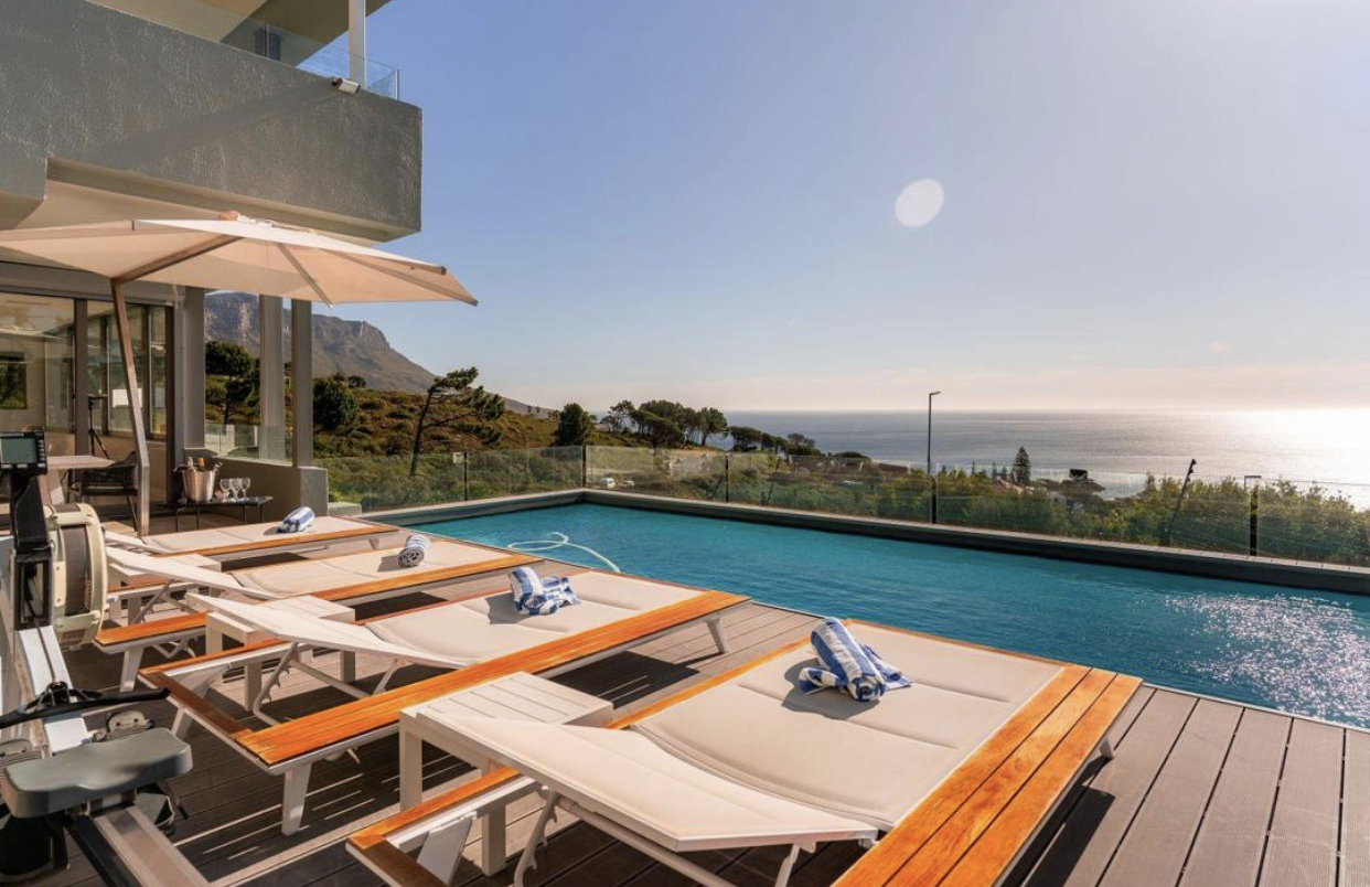 Camps Bay Villa 17