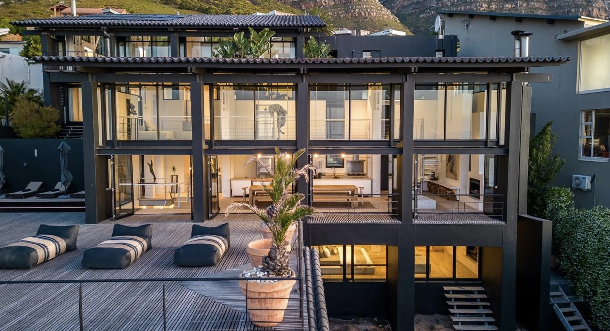 Camps Bay Villa 12